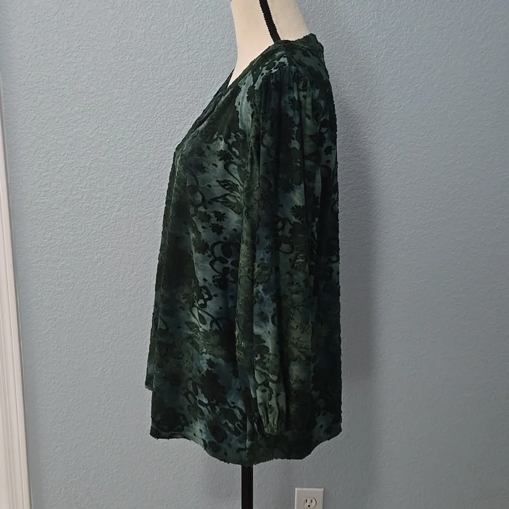 CALESSA Velvet Burnout Tie-Dye Split V-Neck Wrist Length Sleeve Tunic SZ LARGE - Picture 6 of 13